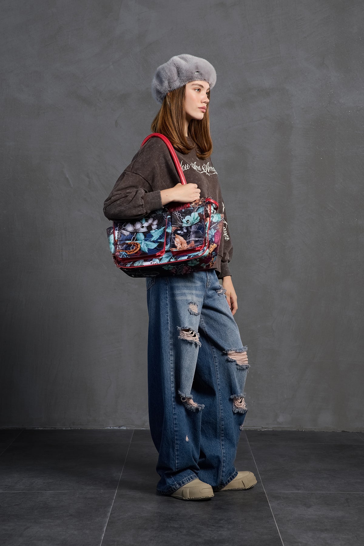 Multicolor Pocketed Bag Bona