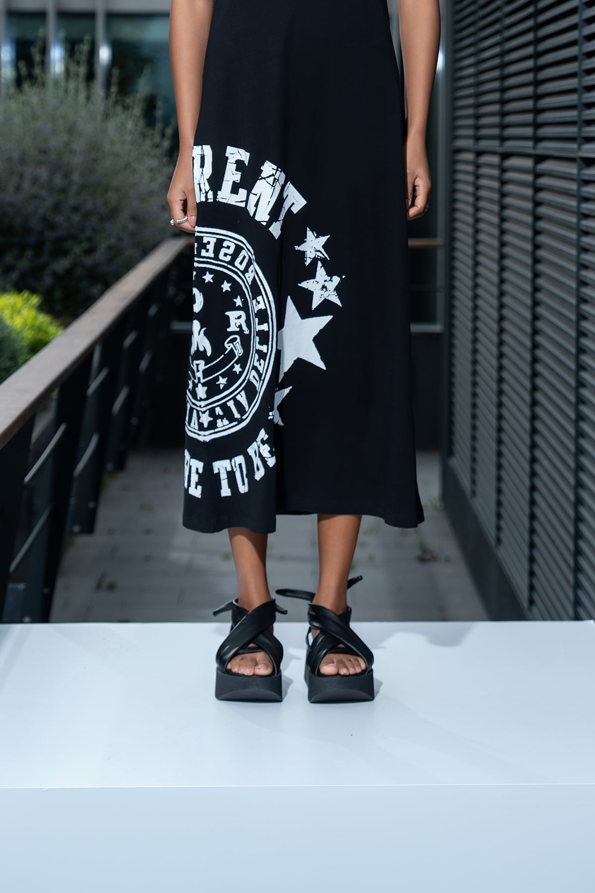 Nero Sandals Laccio