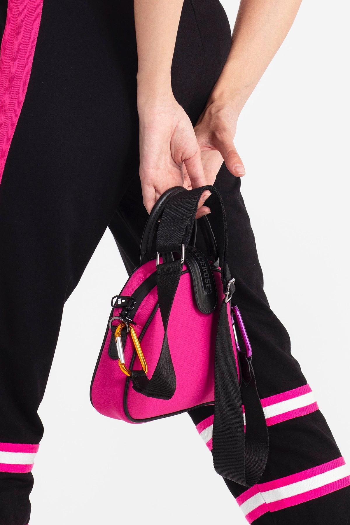 Rosa Nero Bag Pyramid1