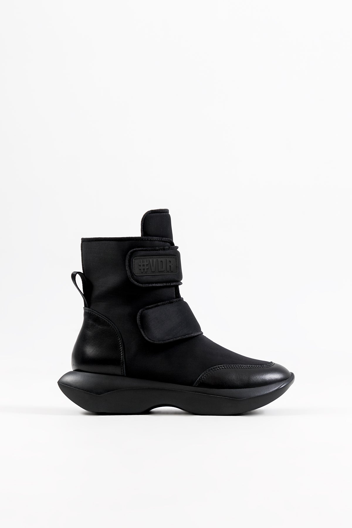 Nero Boots Star