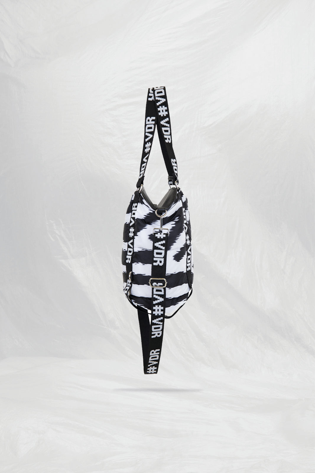 Nero Bianco Bag Strange4