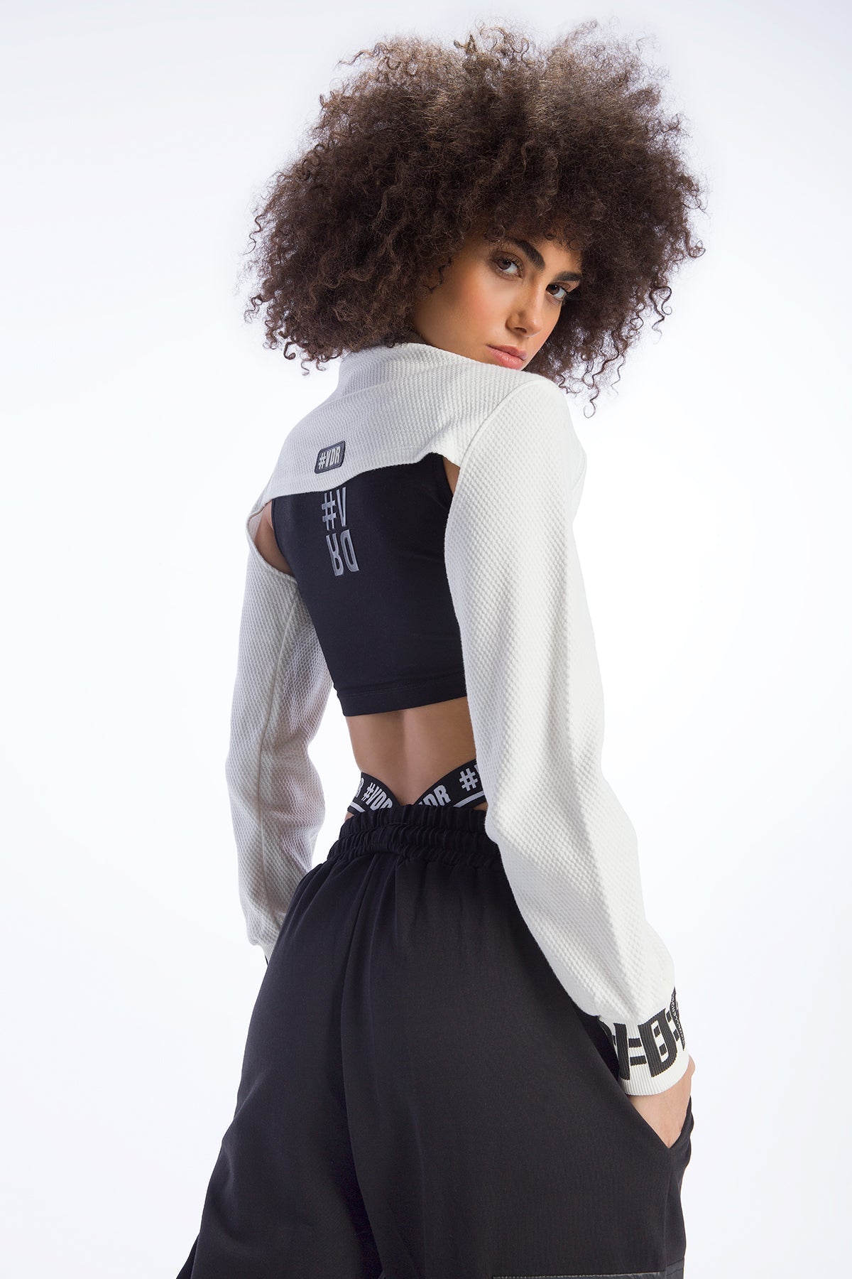 Off White Bolero 9302