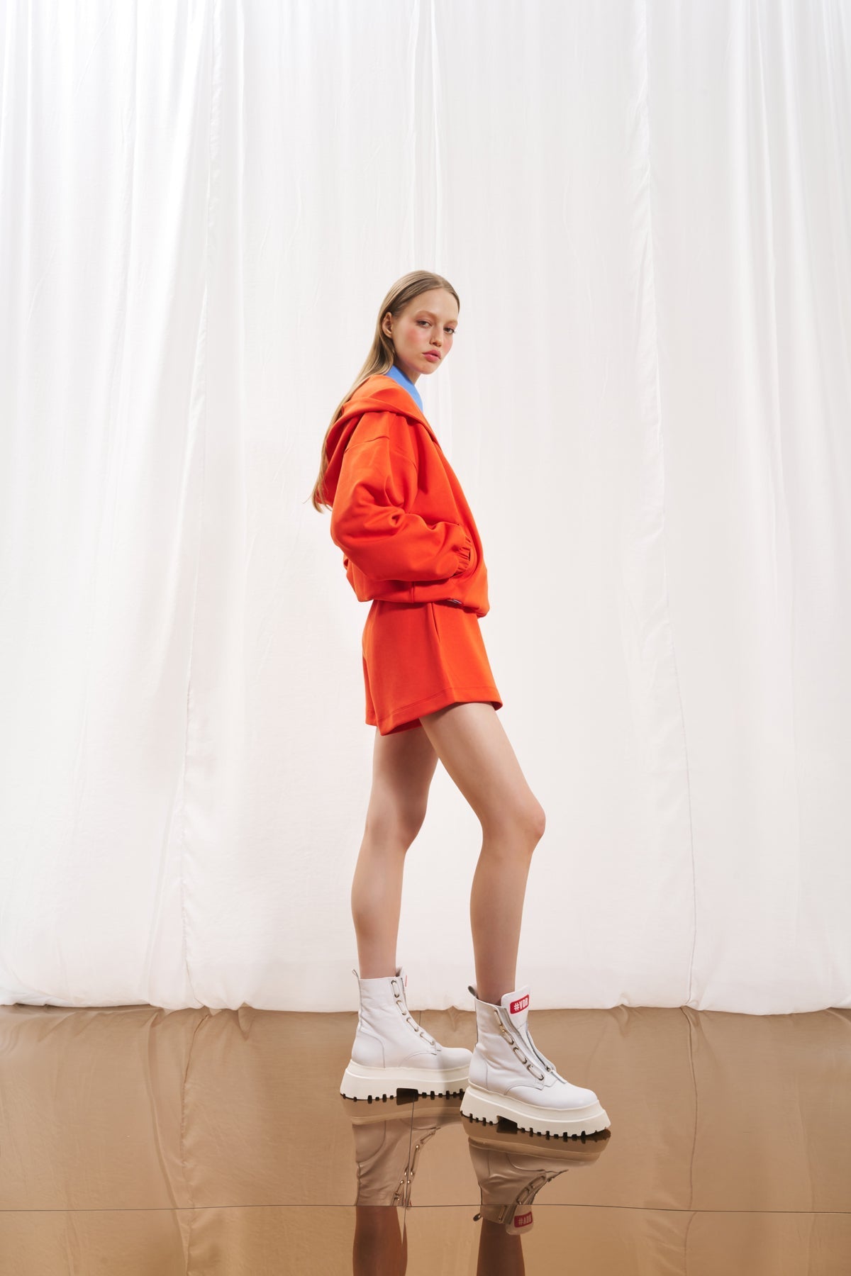 Orange Sweatshirt 17129