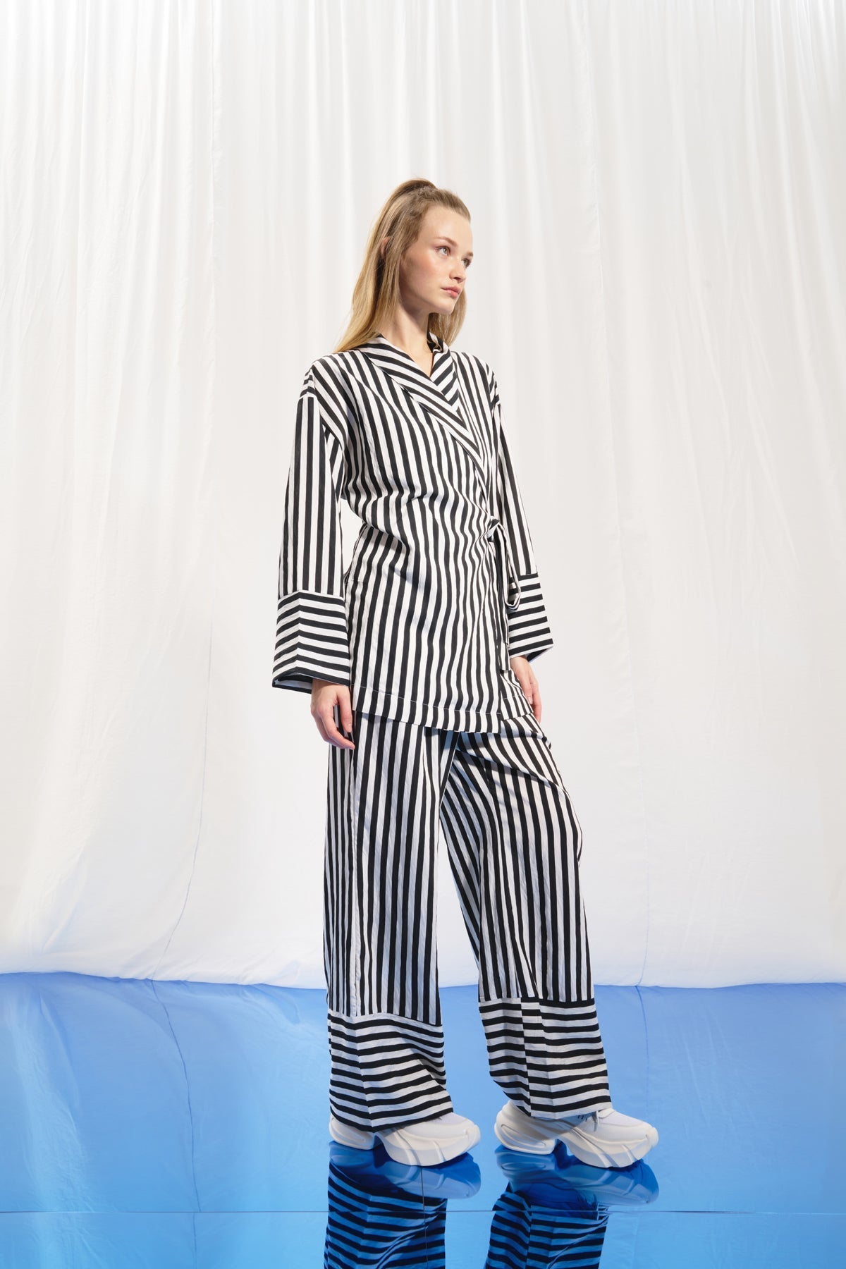 Black White Shirt 17299