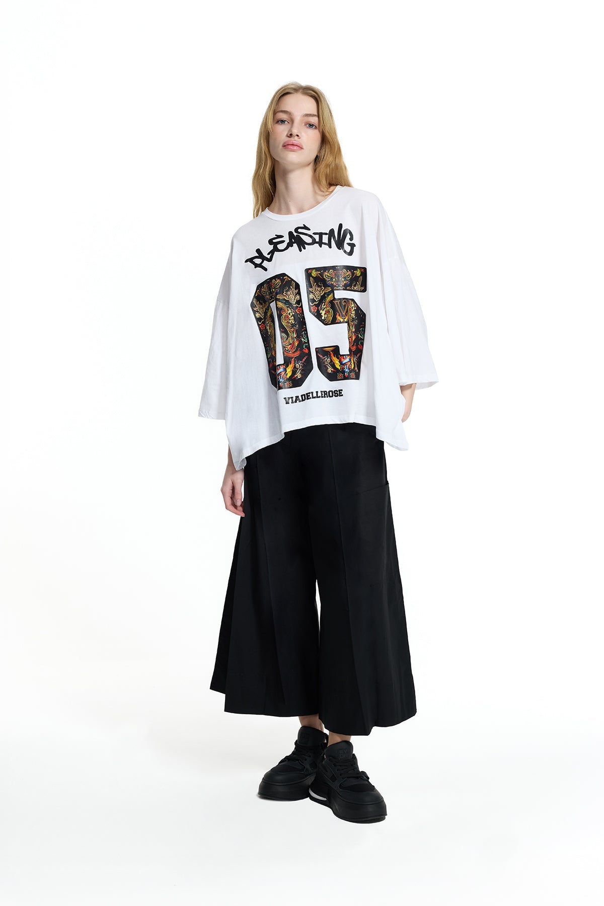 White Baroque Graphic Print Crop Oversize T-shirt 19082