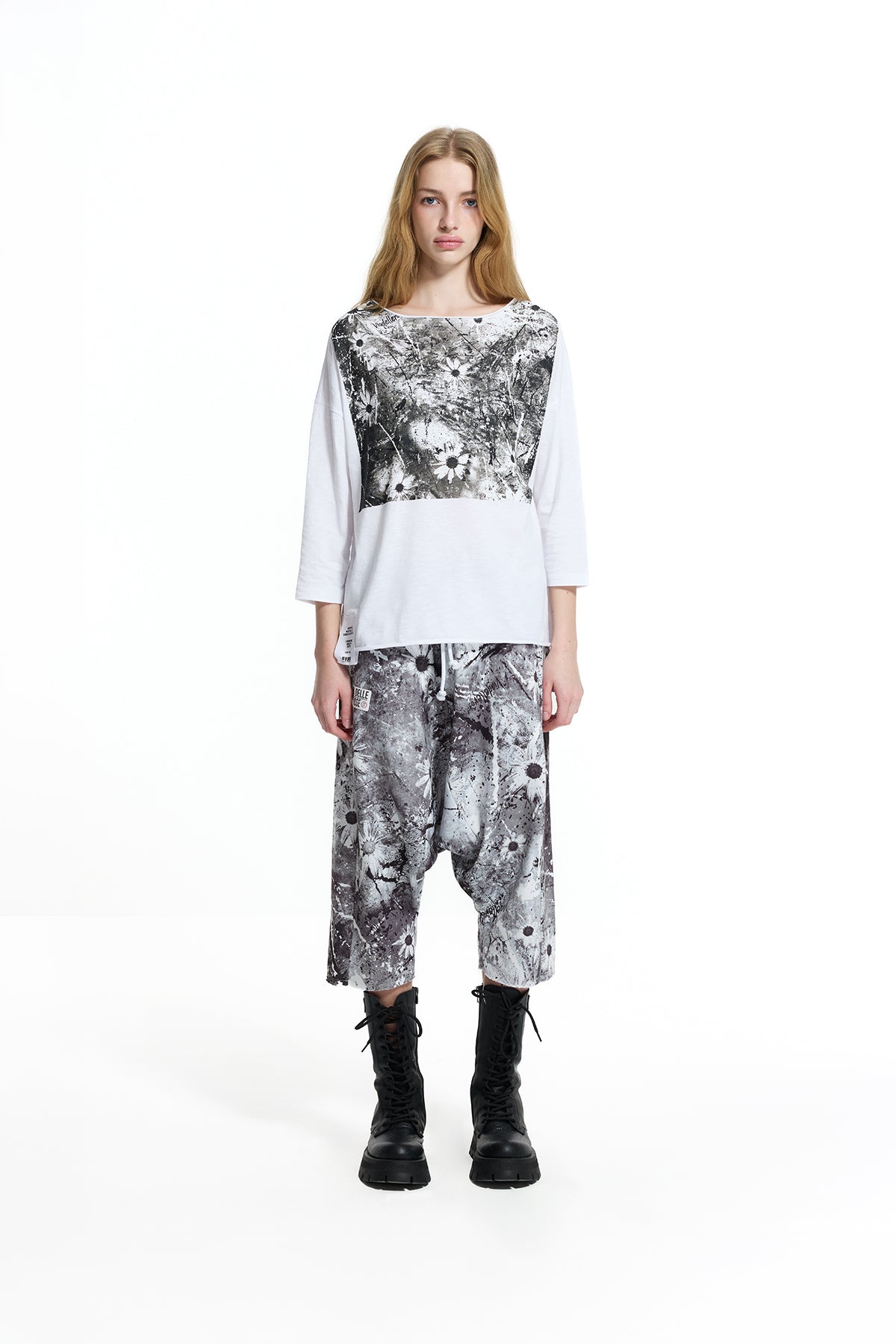 White Artistic Floral Panel Detail Oversize T-shirt 19083