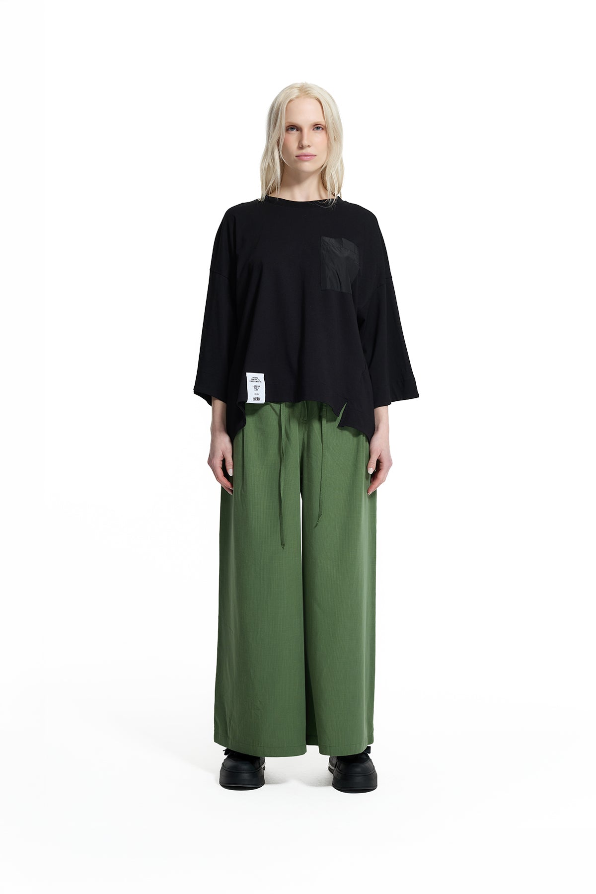 Black Minimal Pocket Detail Oversized Silhouette T-shirt 19103