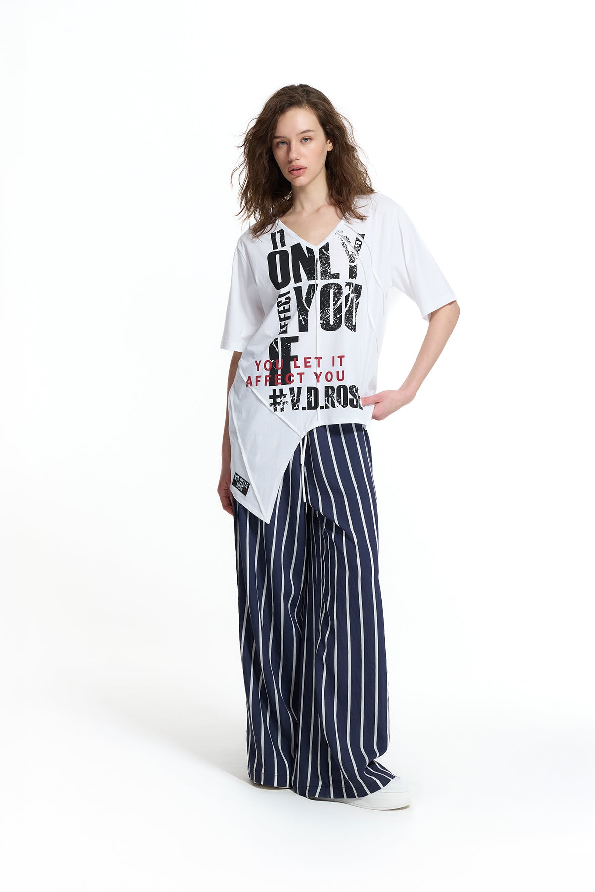 White Graphic Asymmetric T-shirt 19140