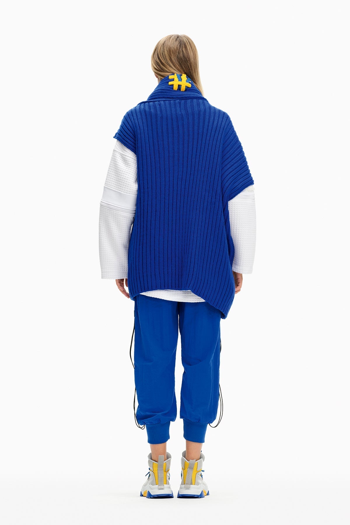 Royal Cardigan 10001