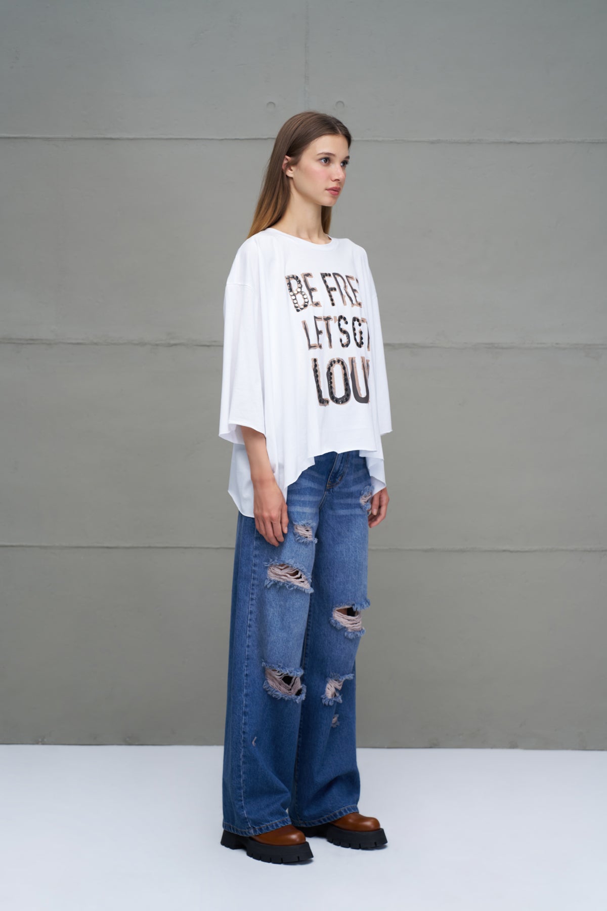 White Slogan Asymmetric Oversized T-shirt 18035