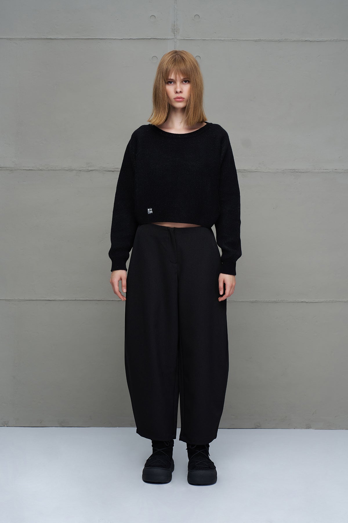 Black Boat Neck Text Print Knit Sweater 18053