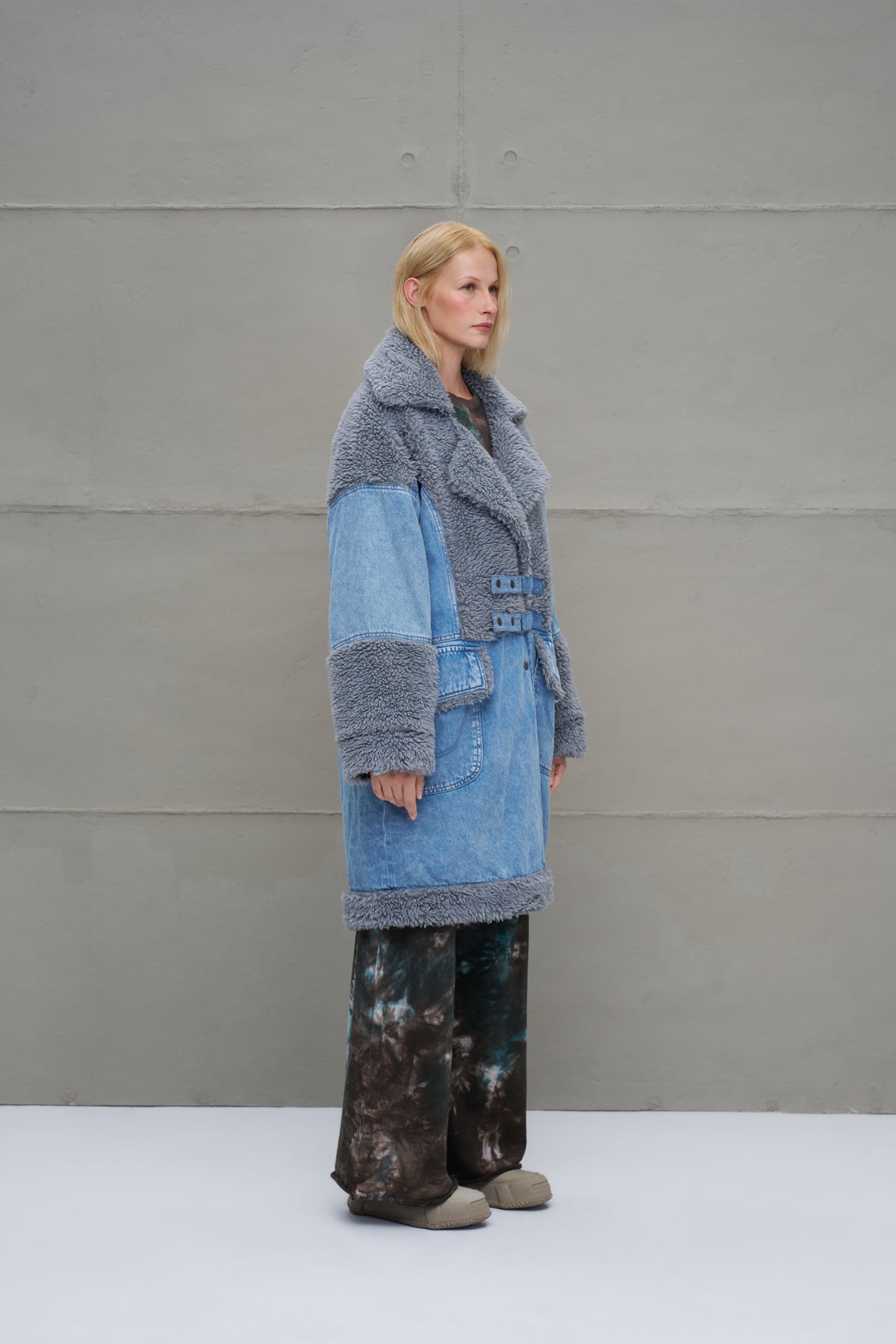 Blue Faux Fur Belted Denim Coat 18077