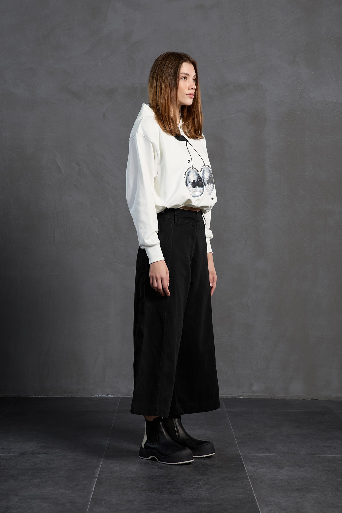 Black Wide-leg Trousers 18106