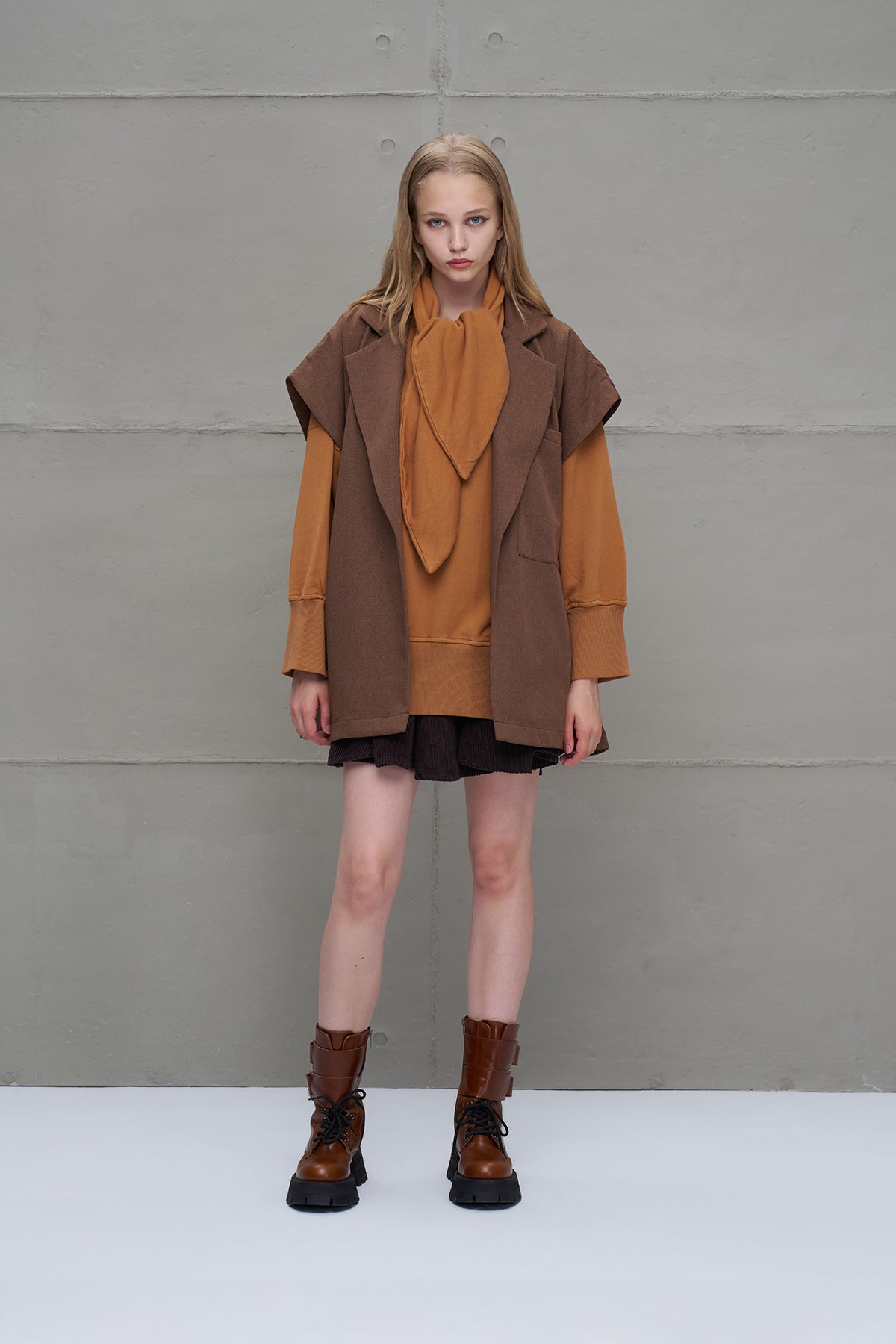 Brown Wide-shoulder Jacket 18203