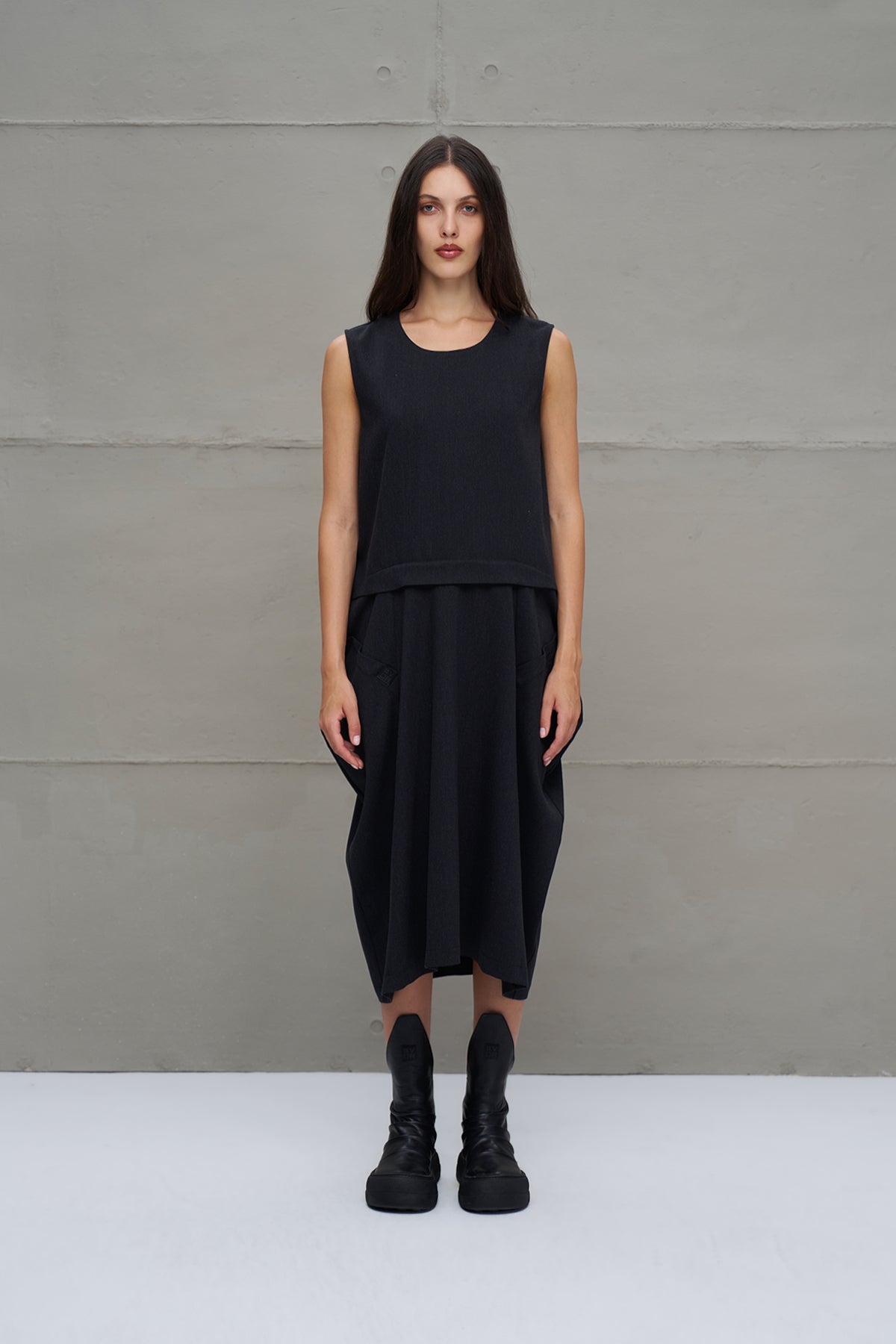 Black Asymmetric Oversized Midi Dress 18276