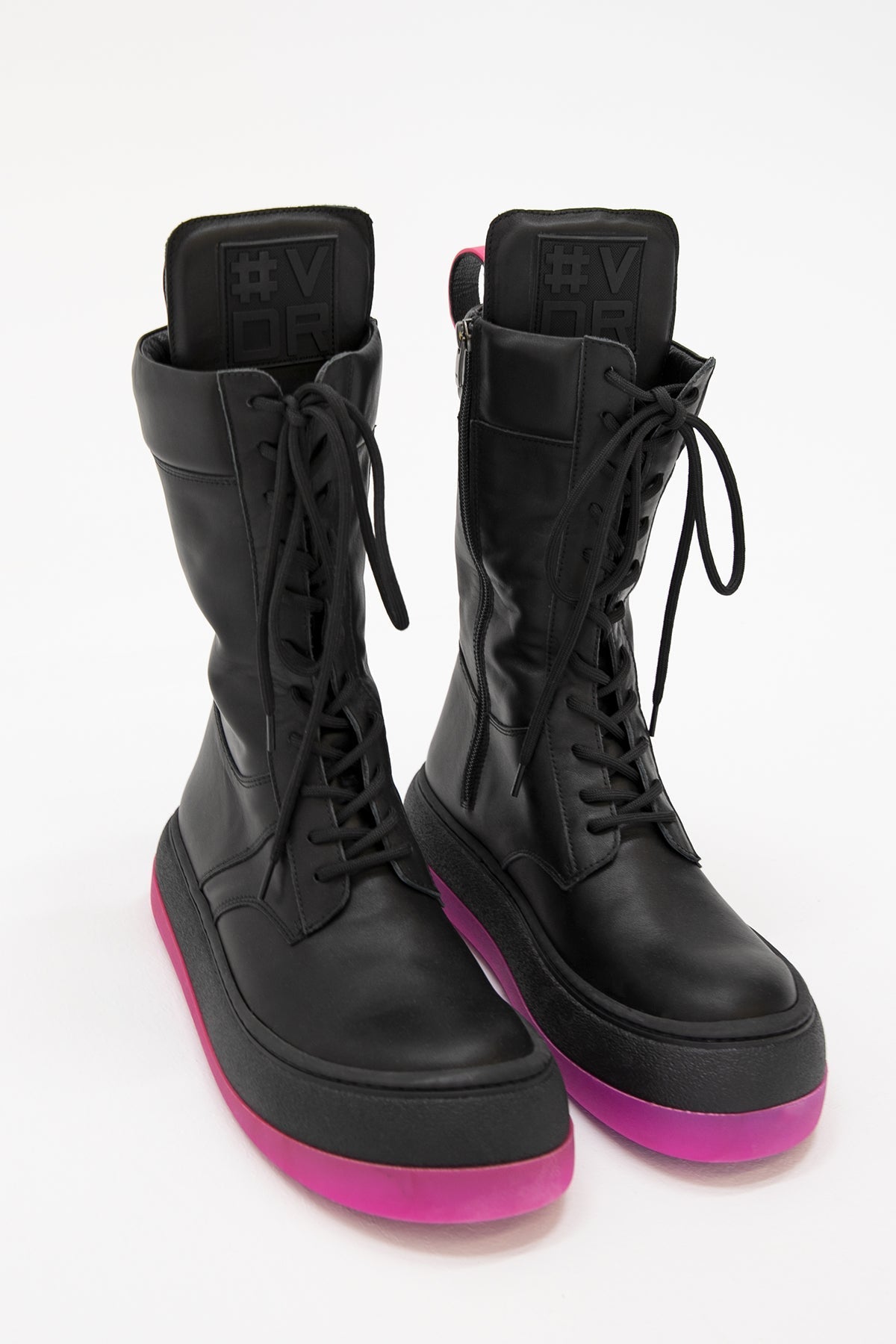 Nero Pink Boots Yeti