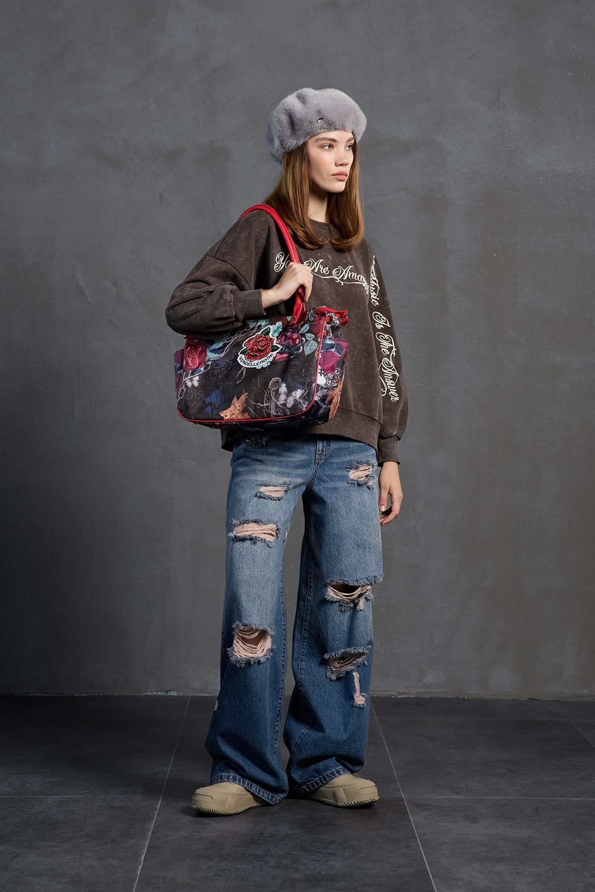 Multicolor Pocketed Bag Bona