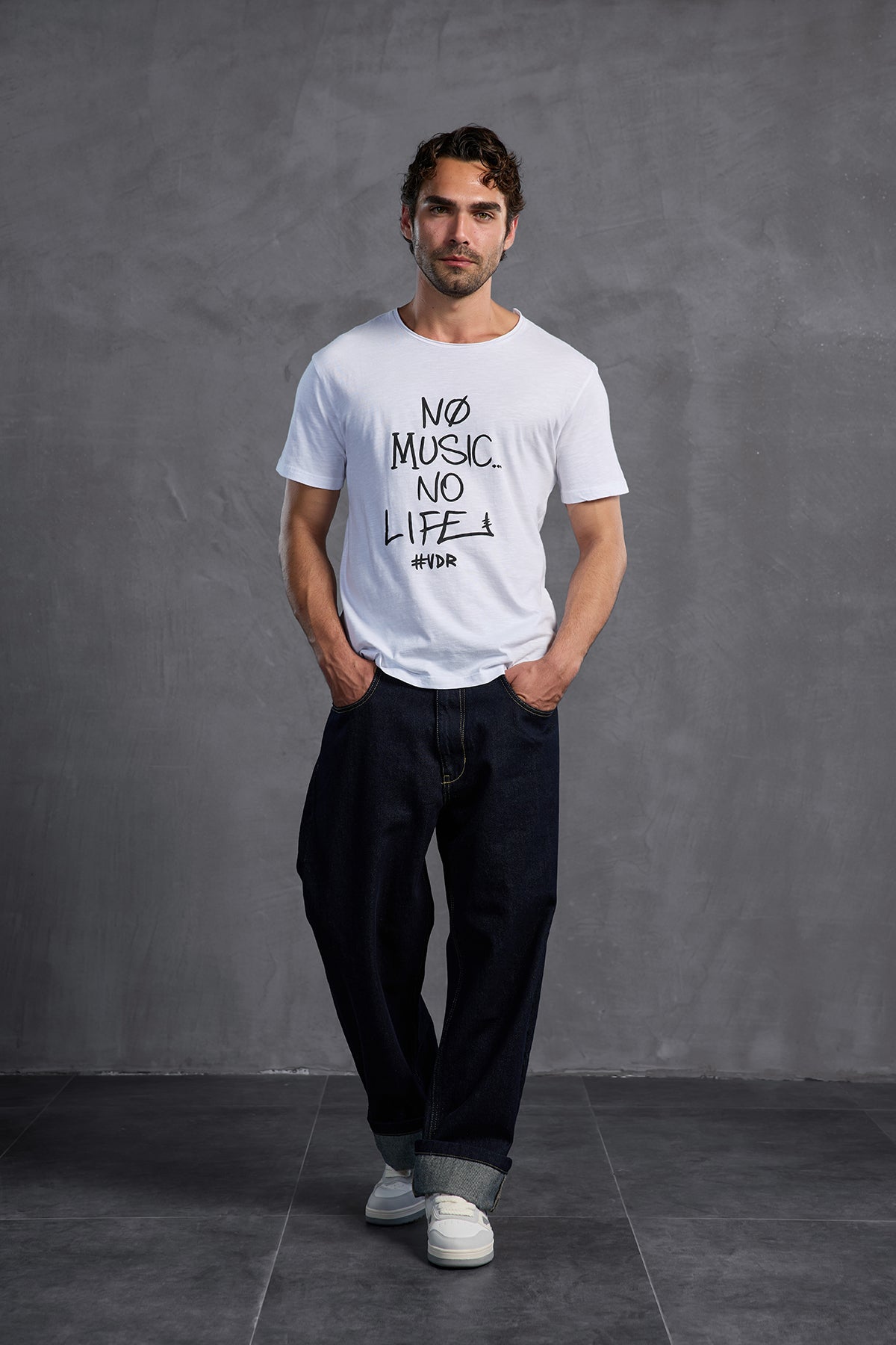 White Printed Round Neck T-shirt 10009