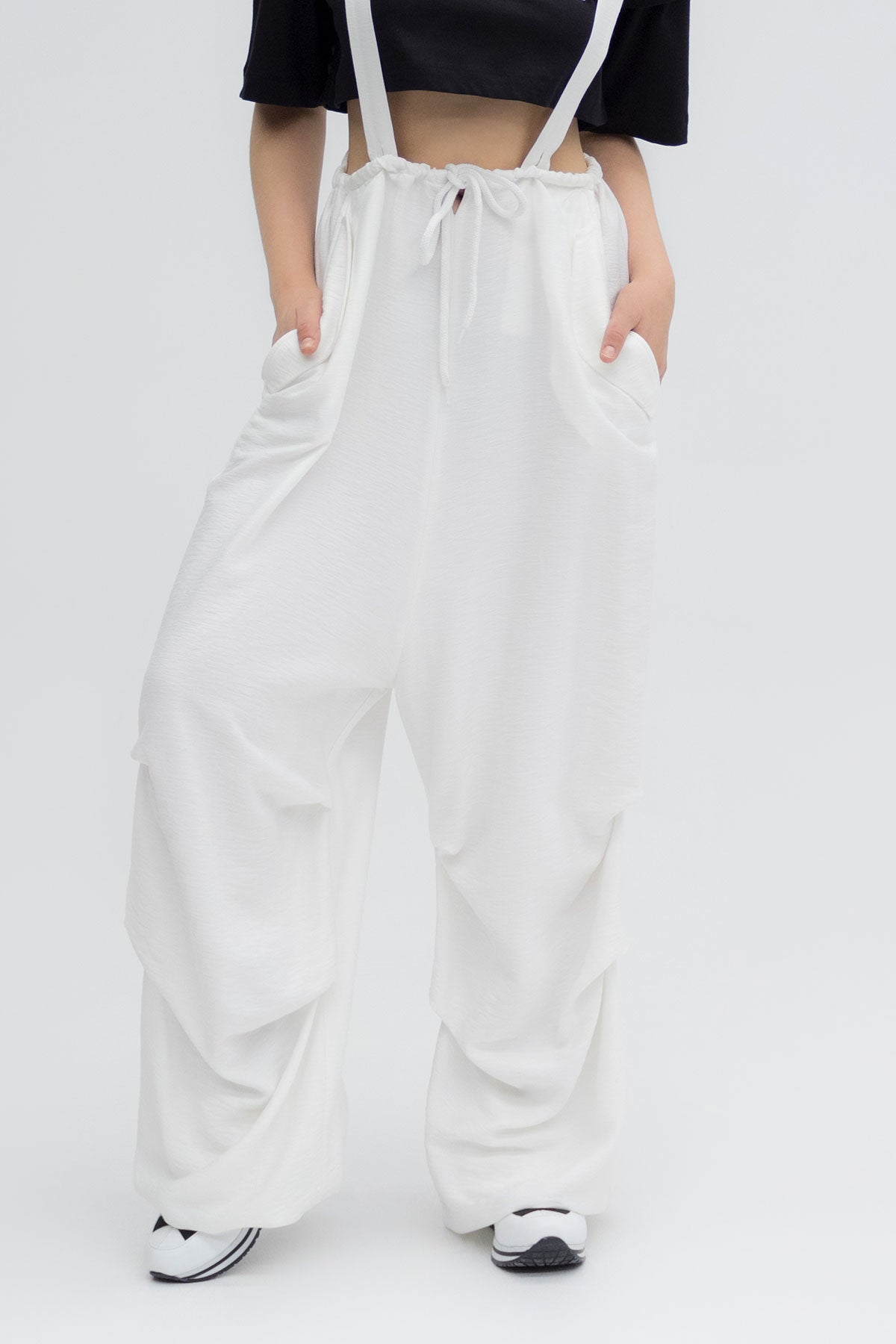 Off White Pants 5508