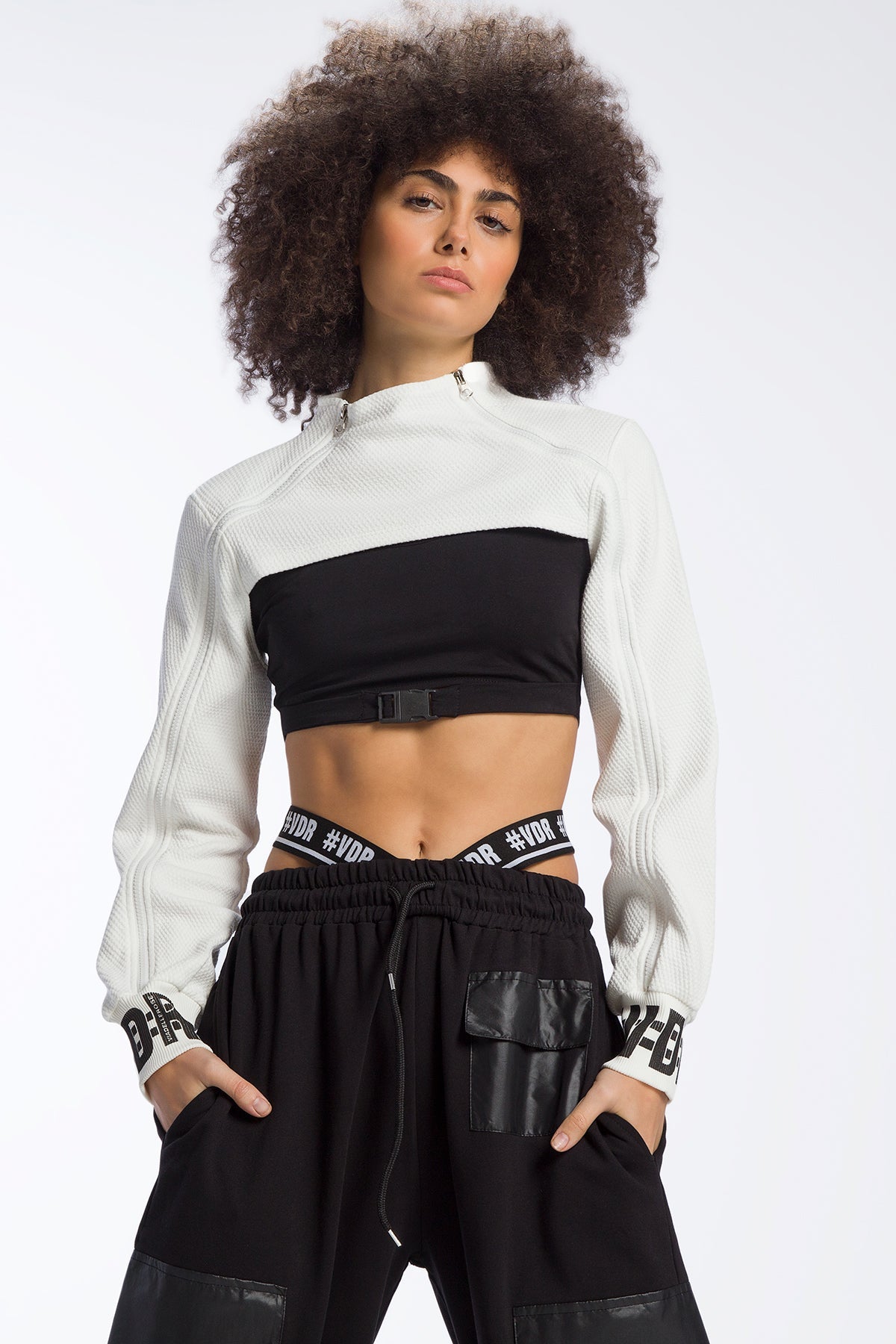 Off White Bolero 9302