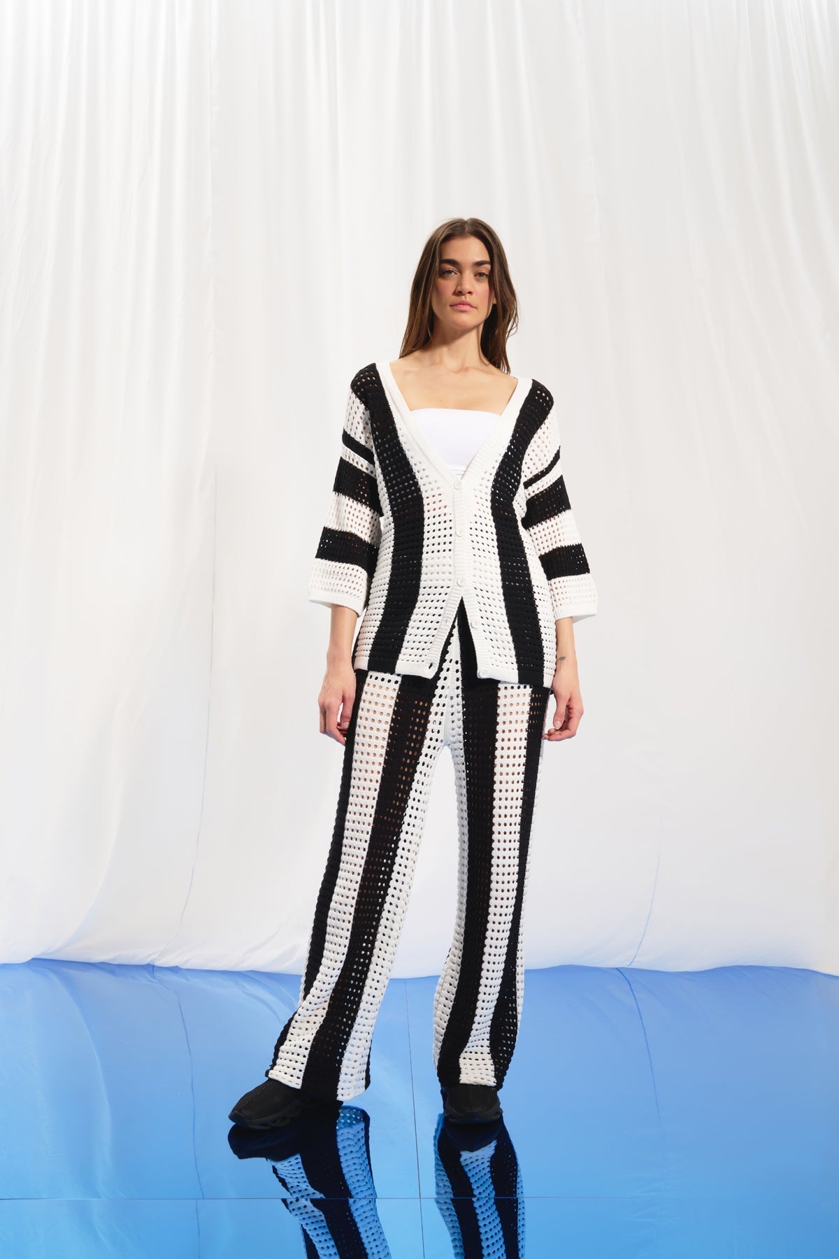 Black Off White Cardigan 17174