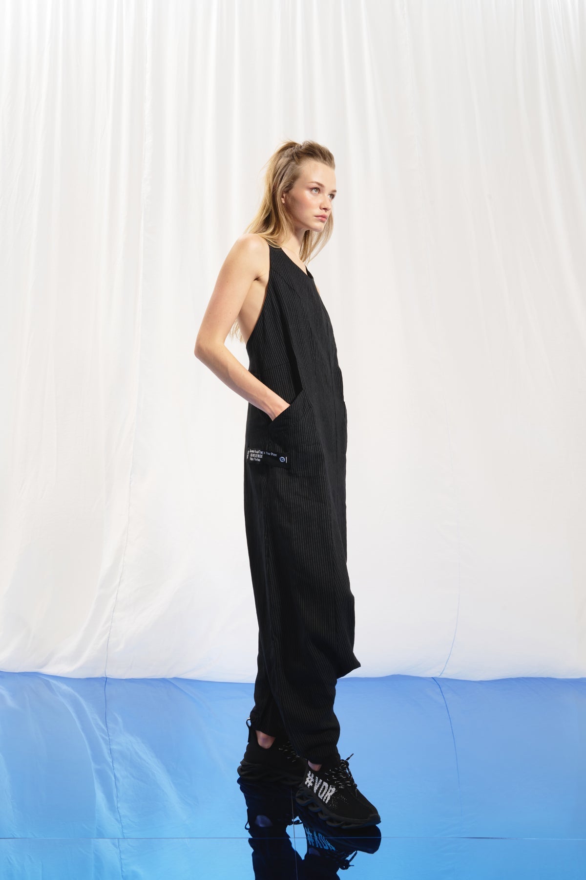 Black Stiped Sleeveless Jumpsuit 17371