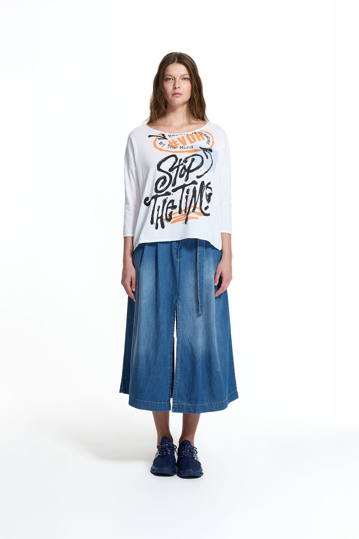 White Graphic Print Oversized T-shirt 19081
