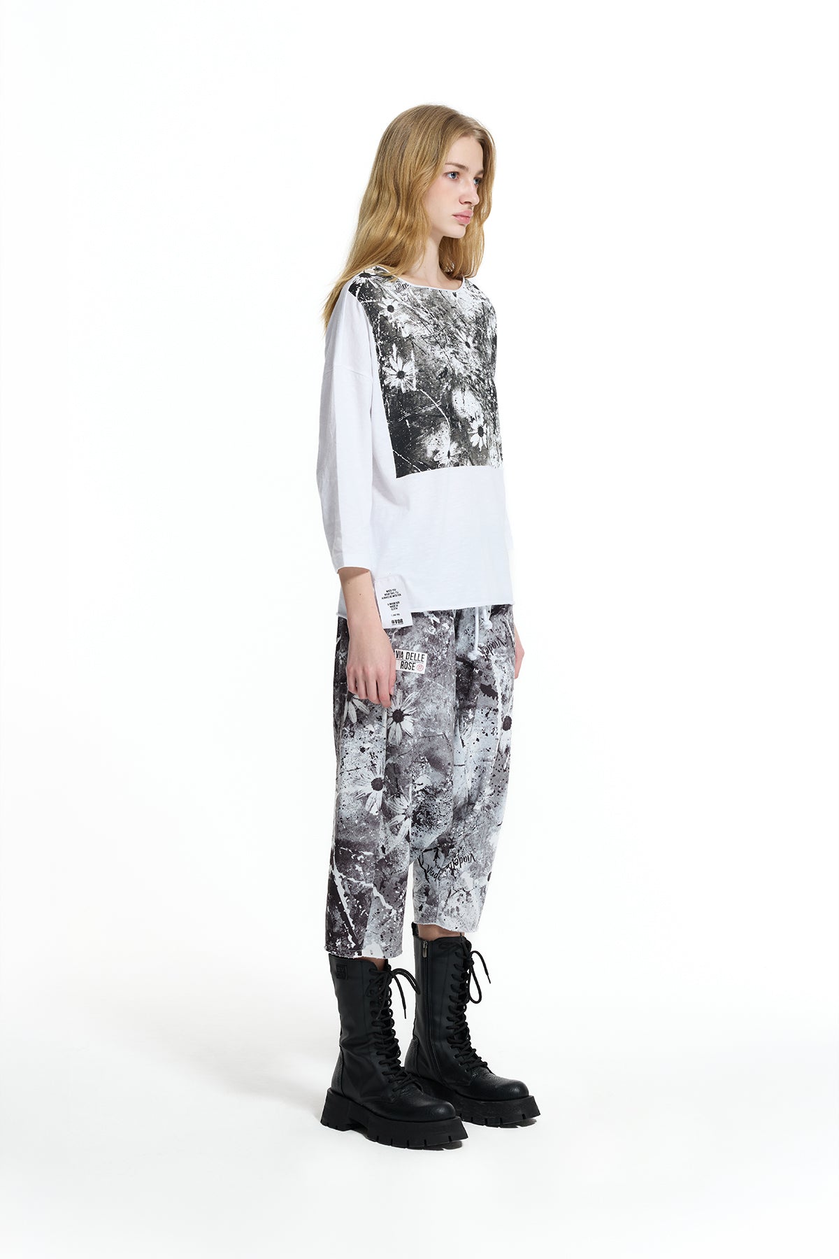 White Artistic Floral Panel Detail Oversize T-shirt 19083