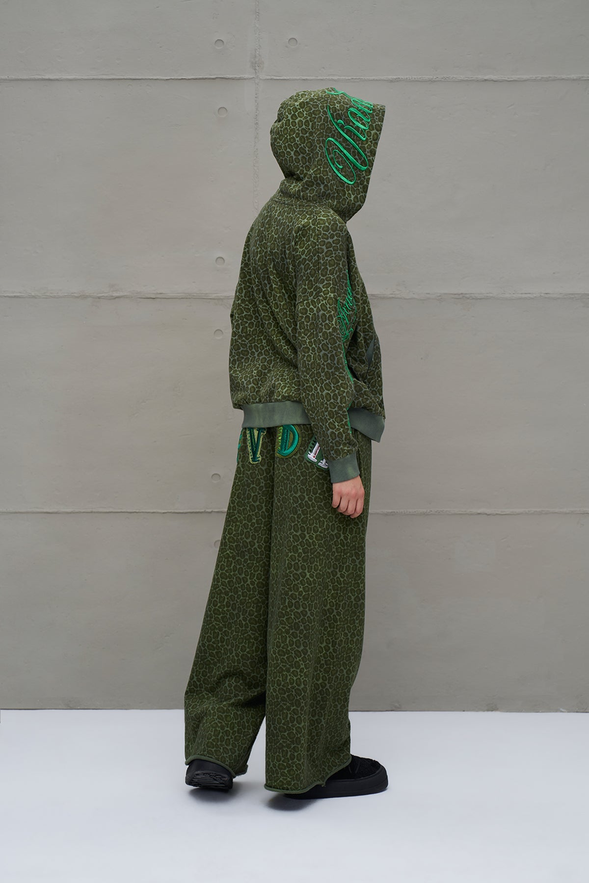 Green Leopard Print Oversize Trousers 18014