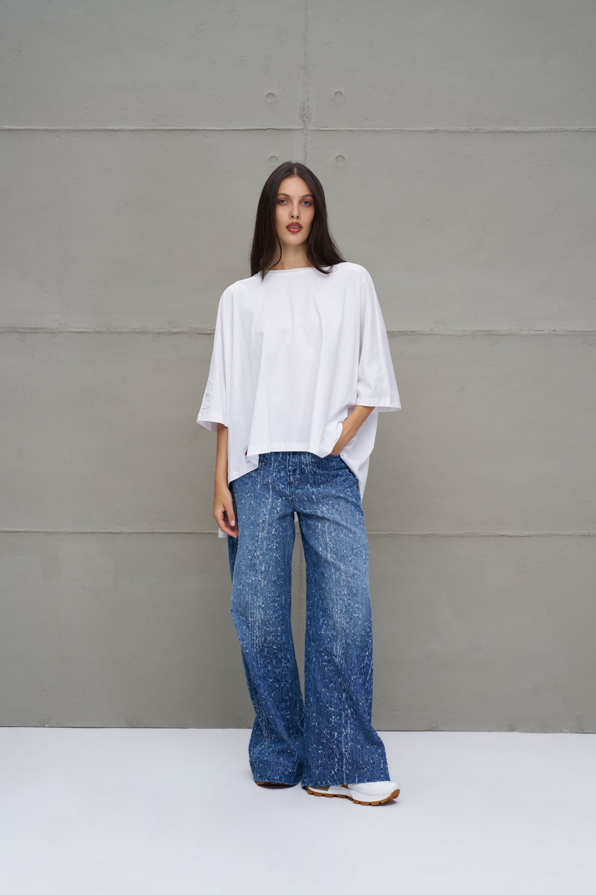 White Printed Asymmetric Oversized T-shirt 18037