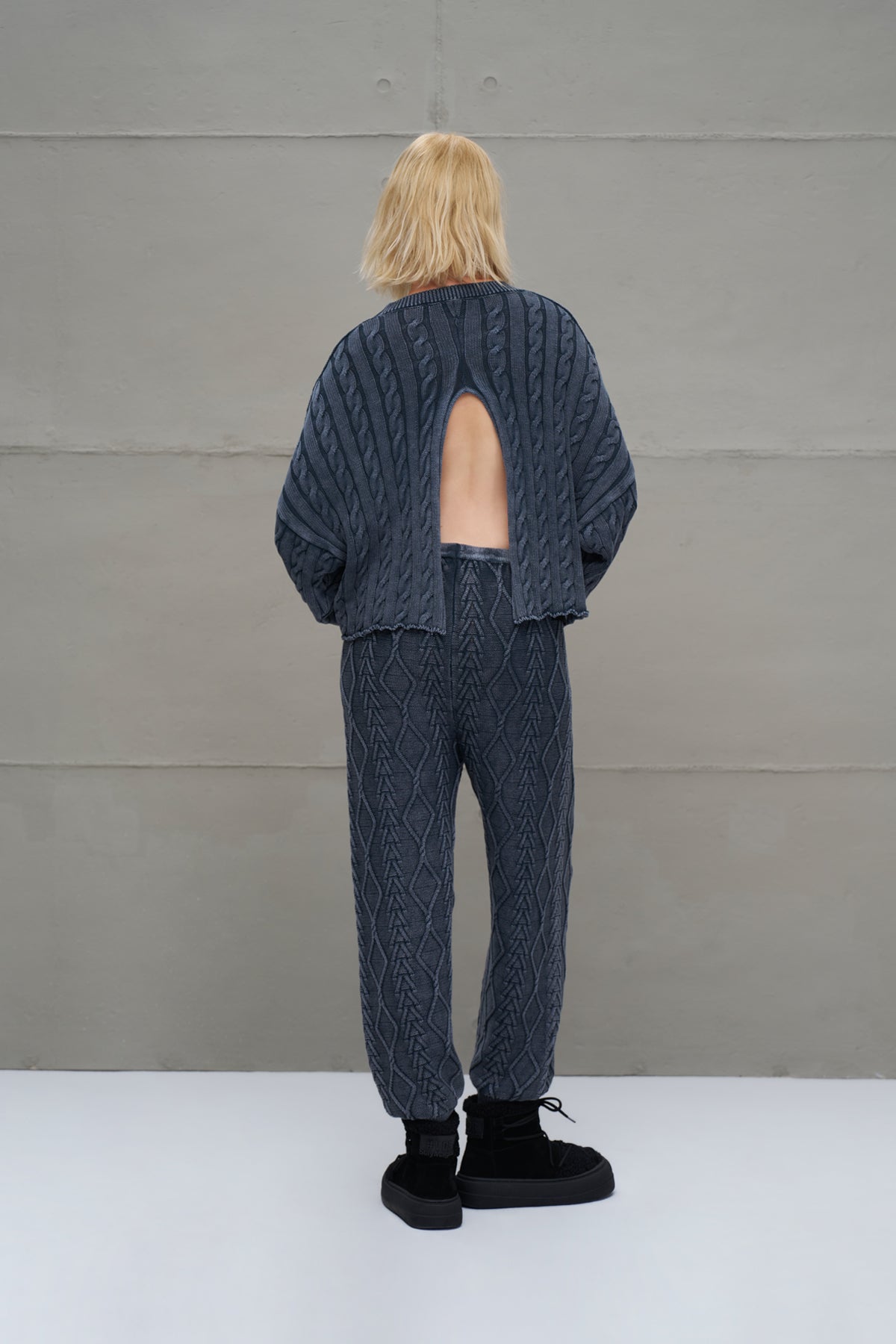 Anthracite Patterned Crop Knit Sweater 18059