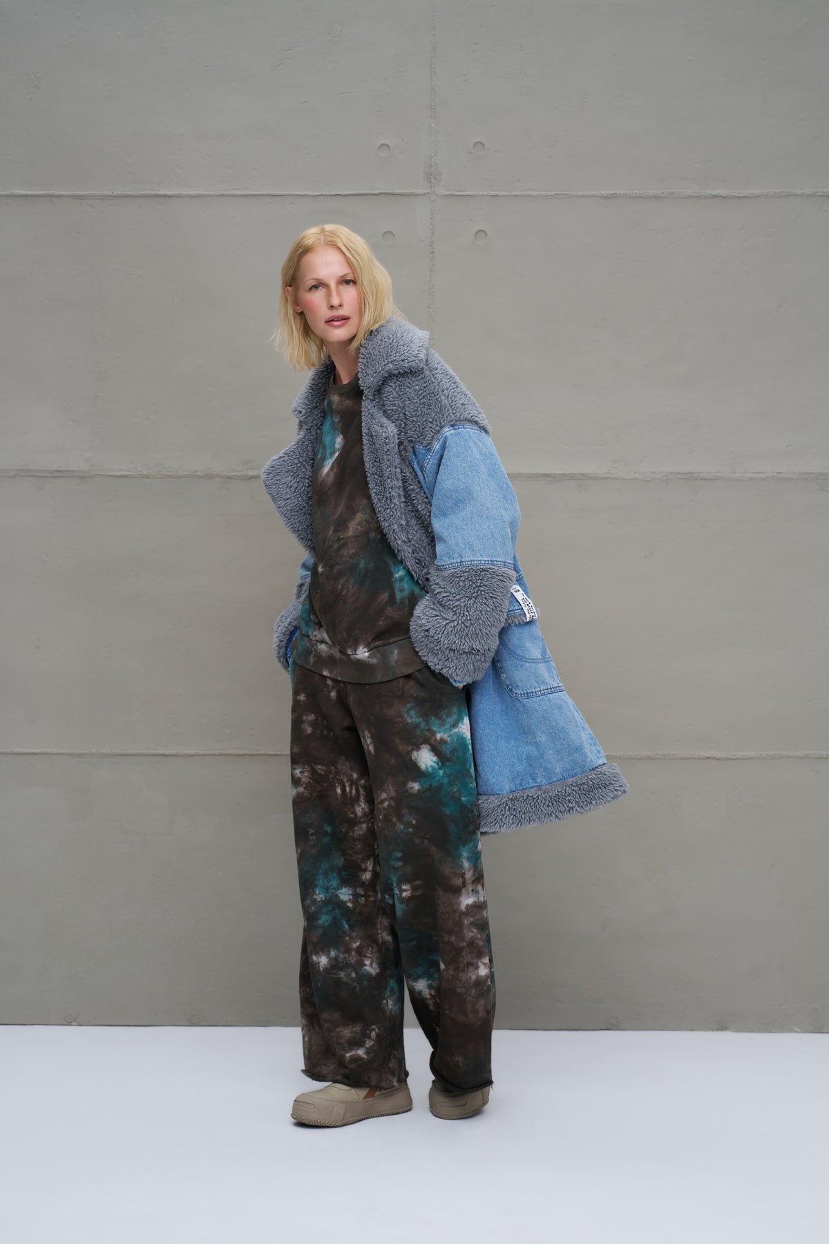 Blue Faux Fur Belted Denim Coat 18077
