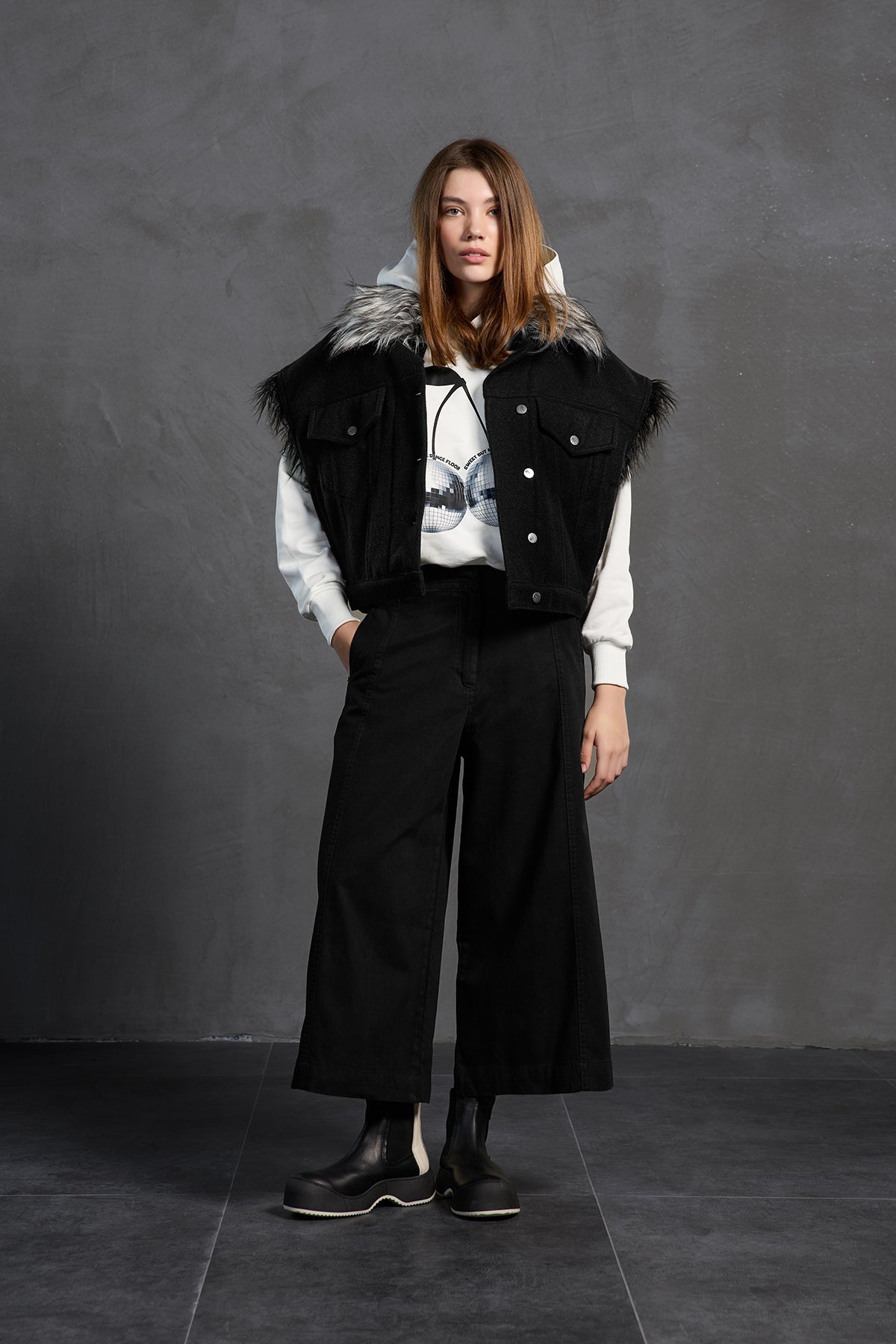 Black Wide-leg Trousers 18106