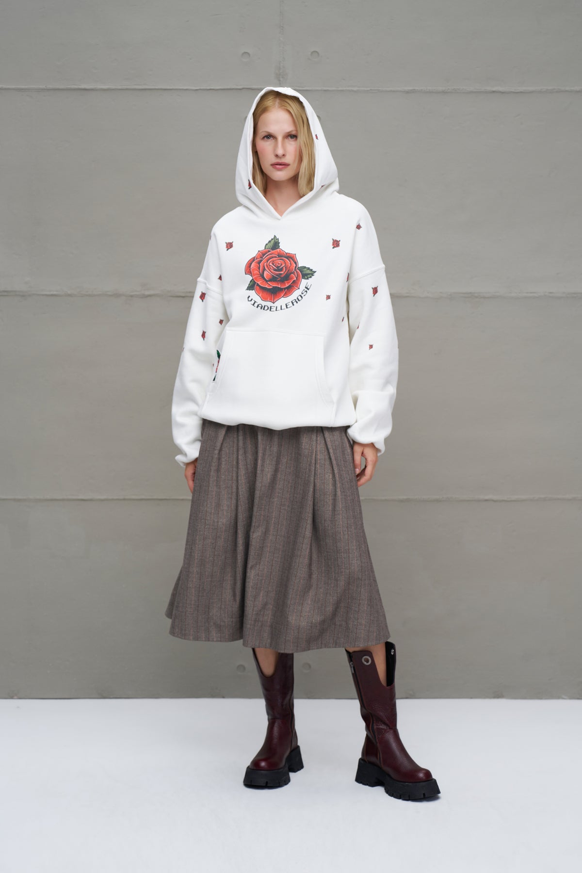Off White Rose-patterned Oversize Sweatshirt 18151