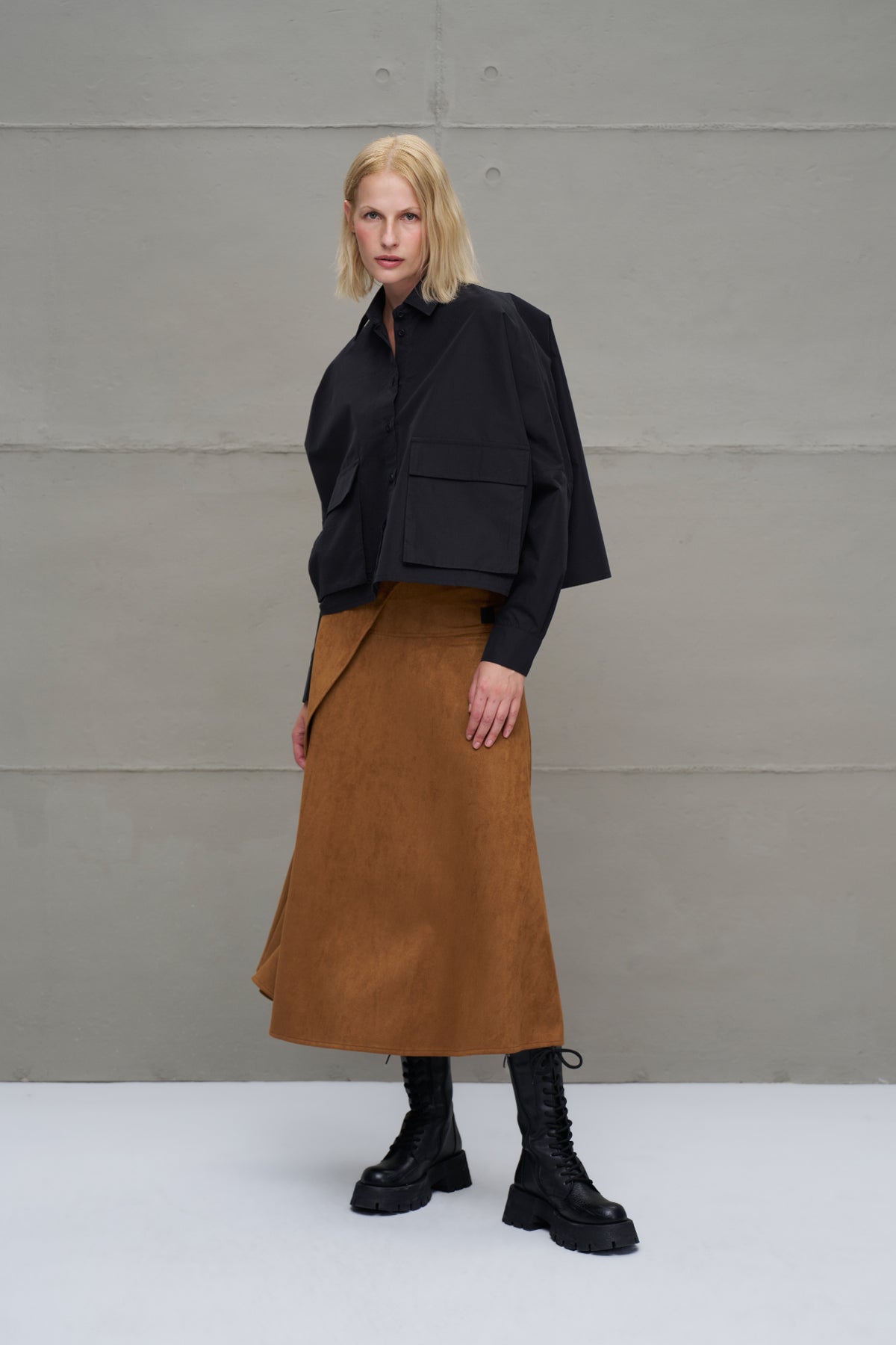 Black Two-pocket Poplin Shirt 18196