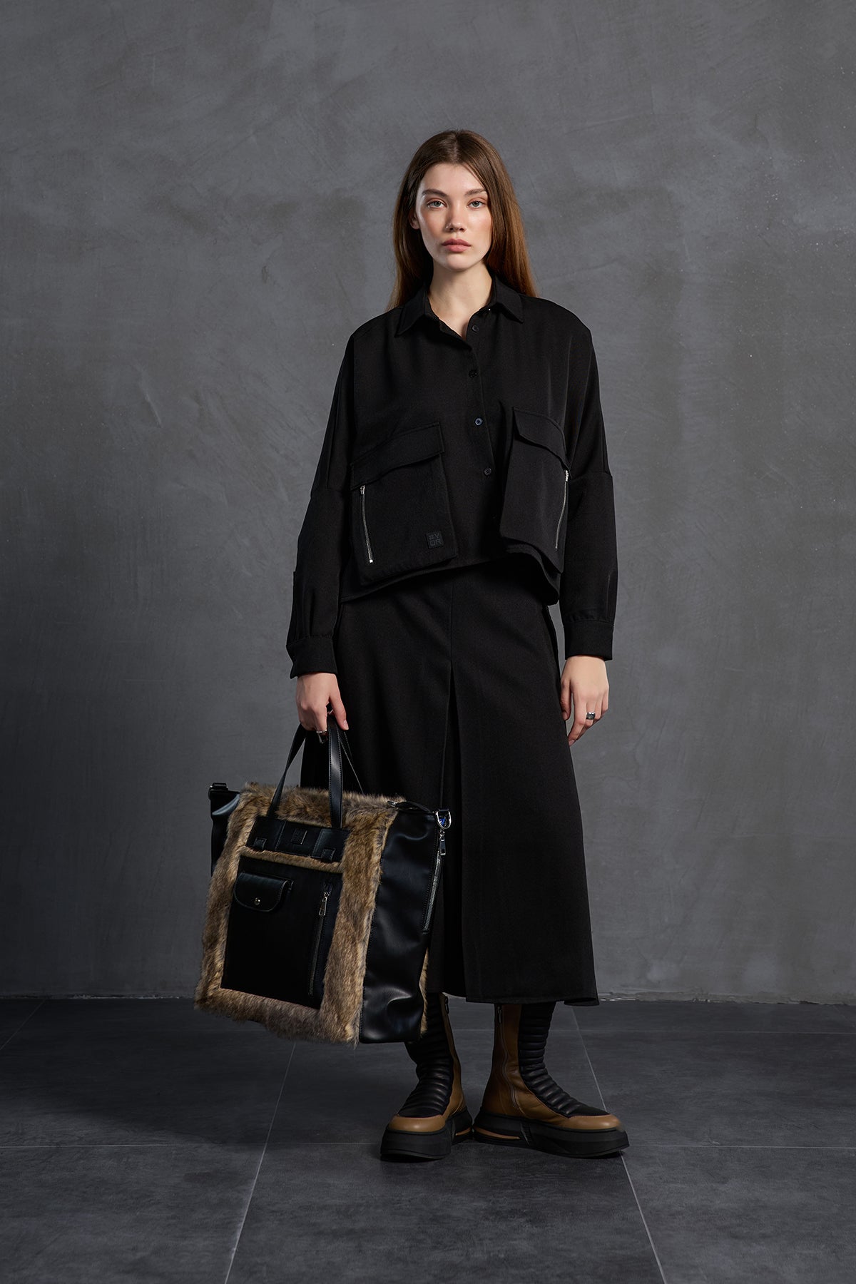 Black Pleated Midi Skirt 18198