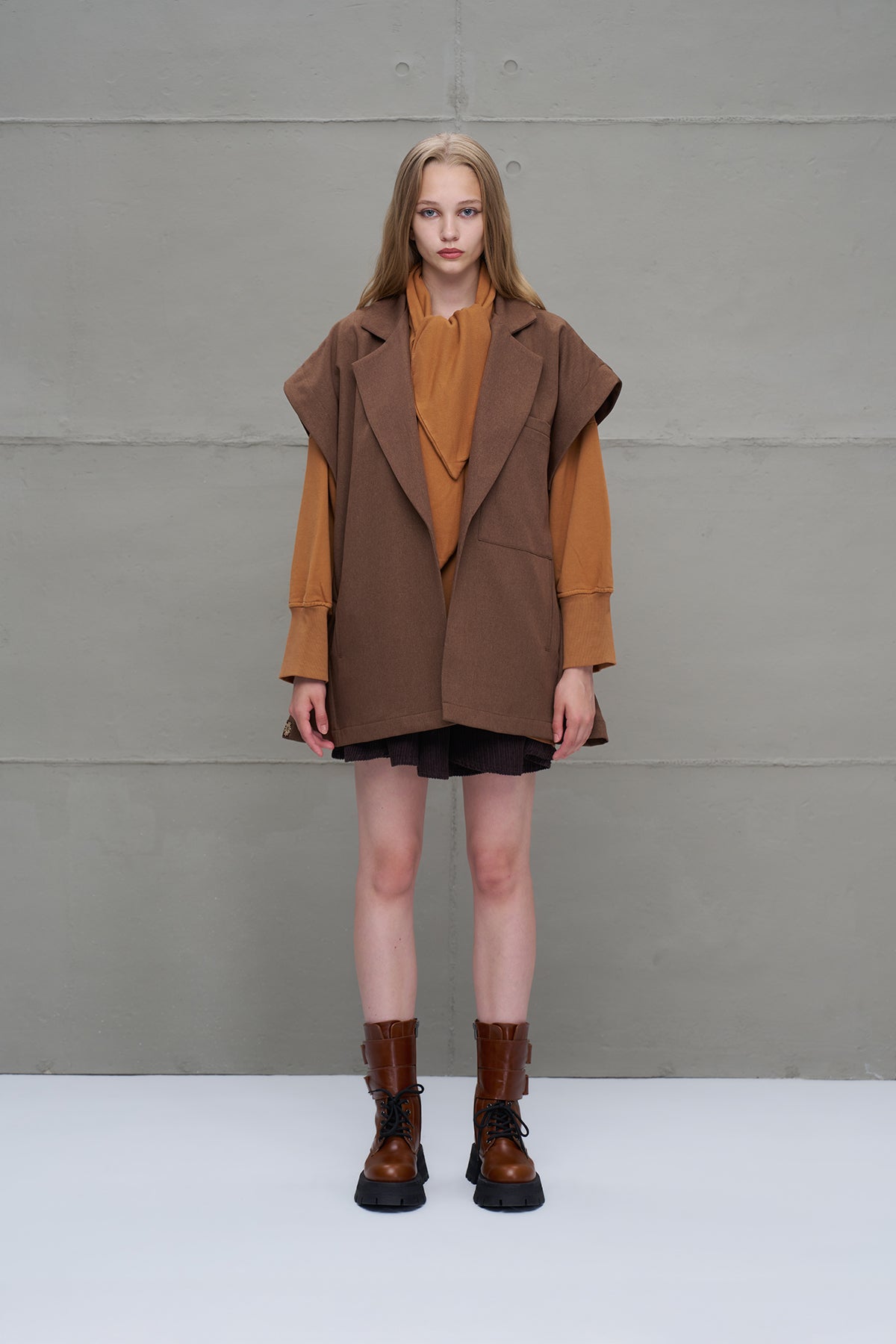 Brown Wide-shoulder Jacket 18203