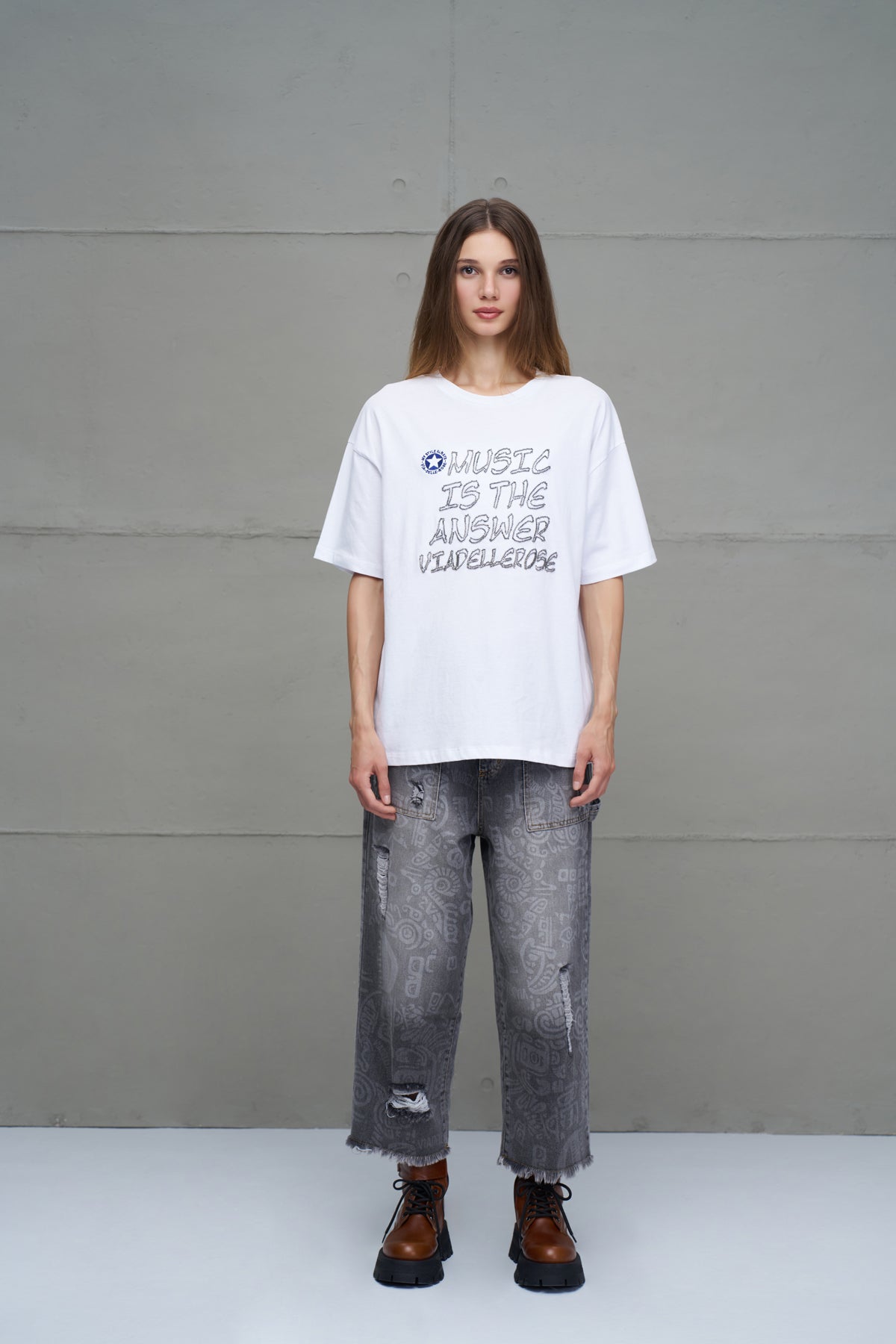 White Beaded Lettering Oversize T-shirt 18243