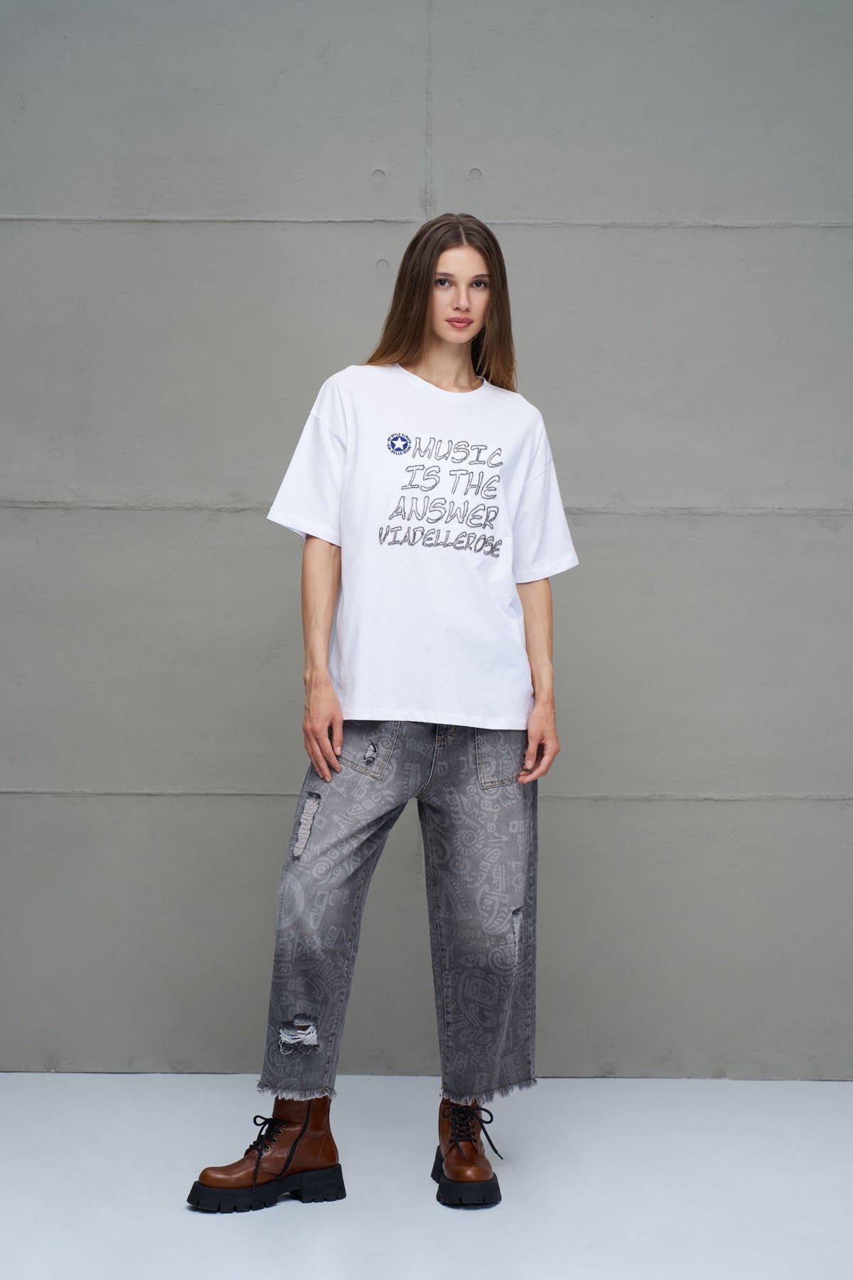 White Beaded Lettering Oversize T-shirt 18243