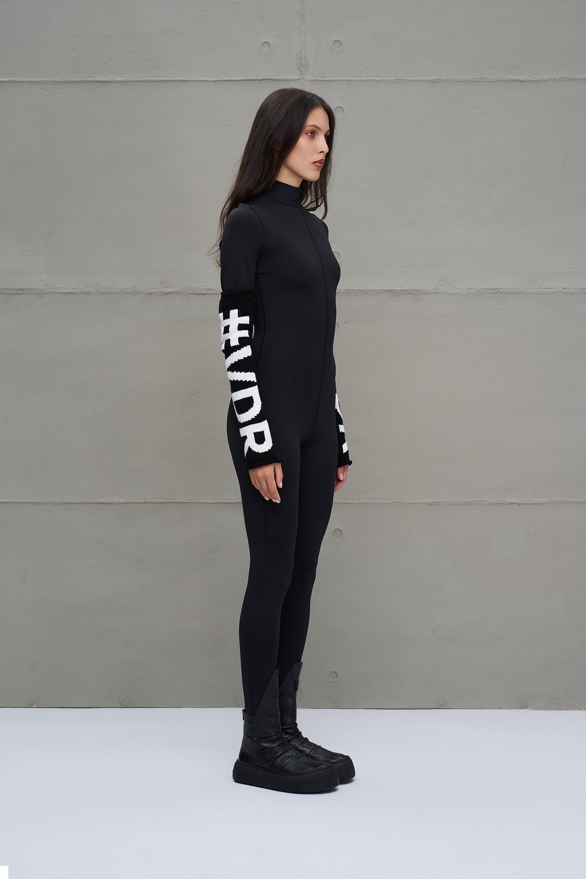 Black White Logo Detailed Armless 18287